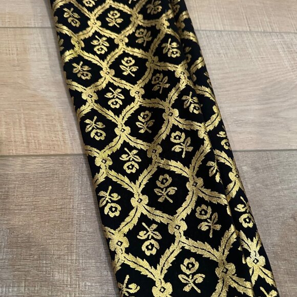 OLD NAVY WOMENS PIXIE PANTS MID RISE GOLD BLACK SIZE 6 HOLIDAY PARTY - Picture 3 of 9